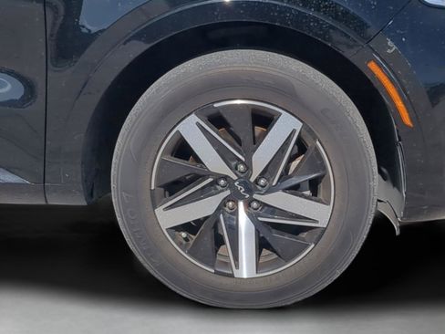 Used 2023 Kia Sorento S FWD image 32