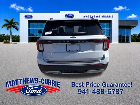 New 2026 Ford Explorer Active w/ Active Comfort Package RWD image 5
