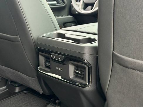 New 2026 GMC Sierra 2500 AT4 w/ AT4 Premium Plus Package AWD/4WD image 14