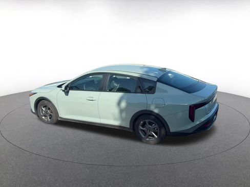 Used 2025 Kia K4 FWD image 10