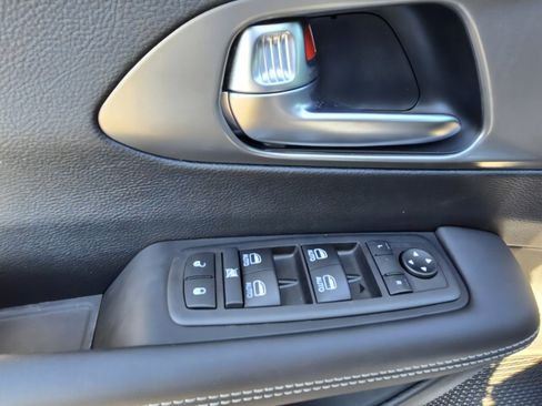 New 2026 Chrysler Voyager LX image 19