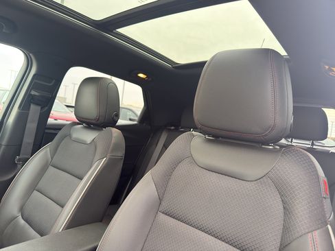 Used 2022 Chevrolet TrailBlazer RS w/ Sun and Liftgate Package image 28