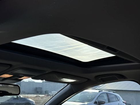 Used 2022 Honda CR-V Touring image 18