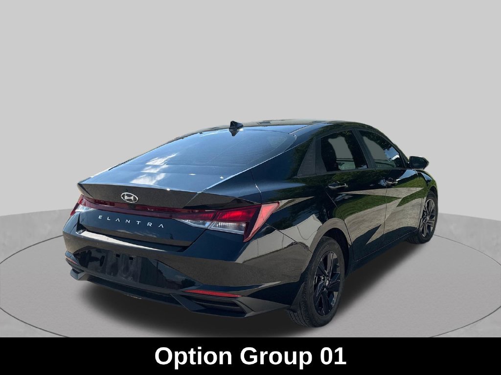 Used 2023 Hyundai Elantra SEL FWD image 6