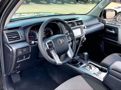 Used 2018 Toyota 4Runner SR5 image 16
