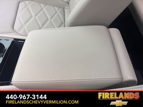 Used 2025 Volkswagen Atlas SE image 25