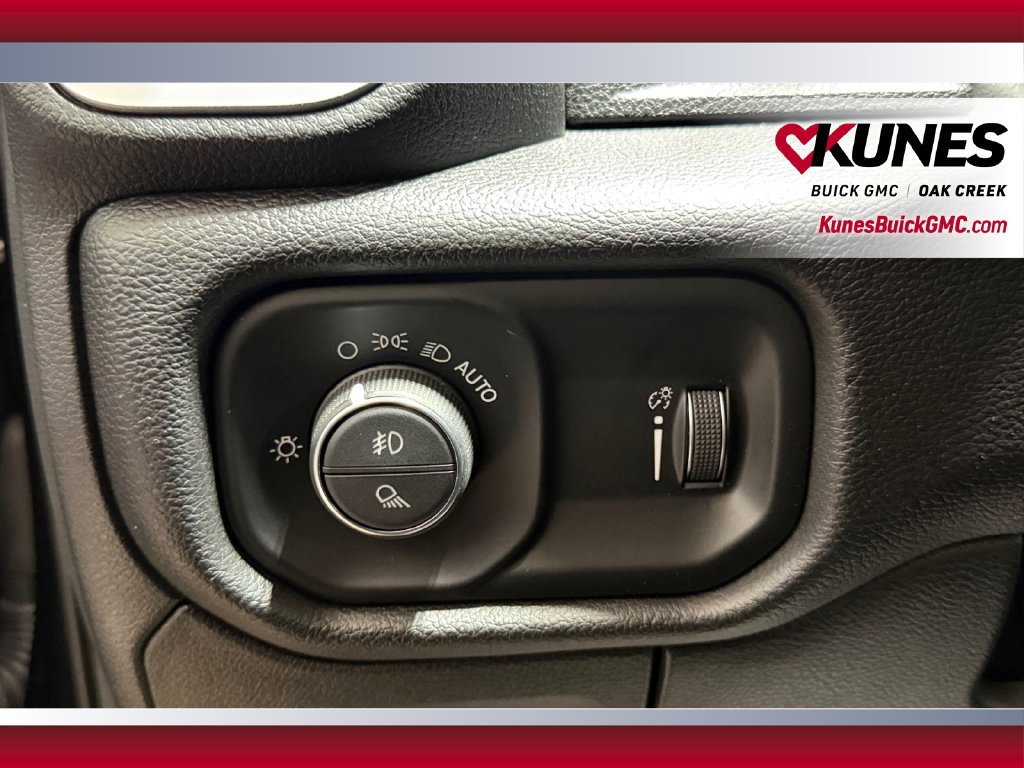 Used 2022 RAM 1500 Big Horn AWD/4WD image 19