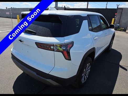 Used 2025 Chevrolet Equinox LT image 16