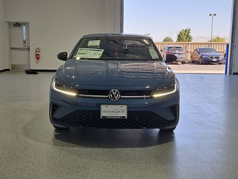 New 2026 Volkswagen Jetta Sport FWD image 4