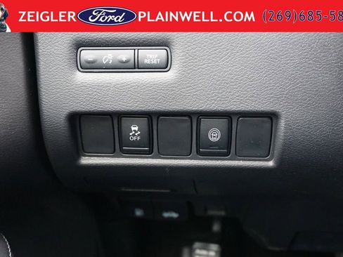 Used 2022 Nissan Murano S AWD/4WD image 26