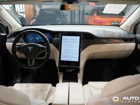 Used 2019 Tesla Model X 75D AWD/4WD image 14