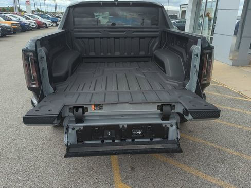 New 2025 GMC Hummer EV 3X w/ Extreme Off-Road Package image 16