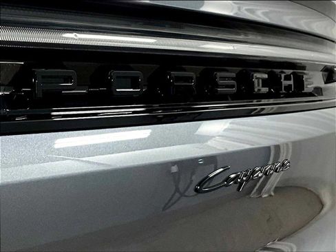 New 2026 Porsche Cayenne Coupe AWD/4WD image 33