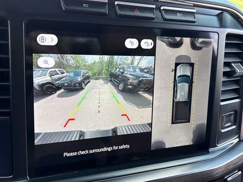 Used 2024 Ford F250 Lariat w/ Sport Appearance Package AWD/4WD image 18