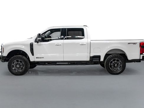 Used 2024 Ford F250 Lariat w/ Lariat Ultimate Package AWD/4WD image 9