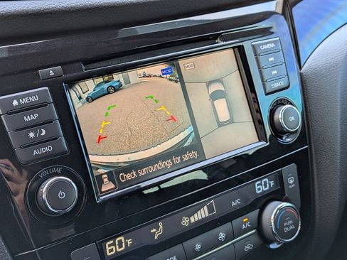 Used 2022 Nissan Rogue Sport SL w/ Premium Package image 22