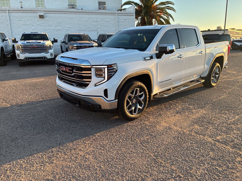 Used 2023 GMC Sierra 1500 SLT w/ X31 Off-Road Package AWD/4WD image 1
