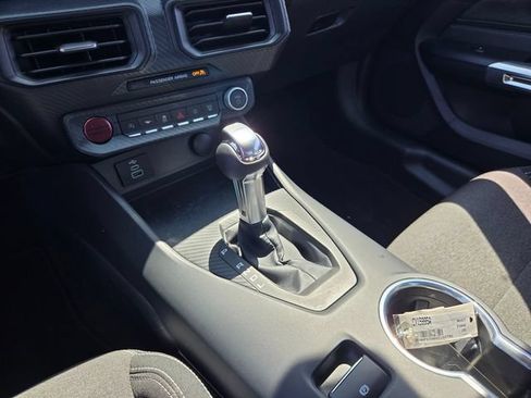 Used 2025 Ford Mustang Coupe RWD image 13