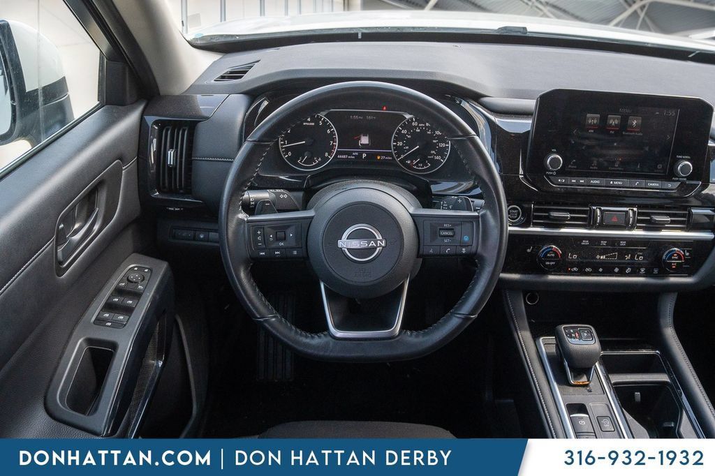 Used 2024 Nissan Pathfinder SV AWD/4WD image 5