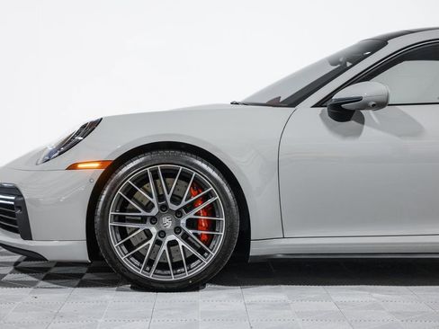 Used 2022 Porsche 911 Turbo image 13