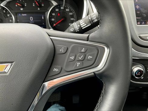 Used 2024 Chevrolet Equinox LT w/ LPO, Floor Liner Package FWD image 11