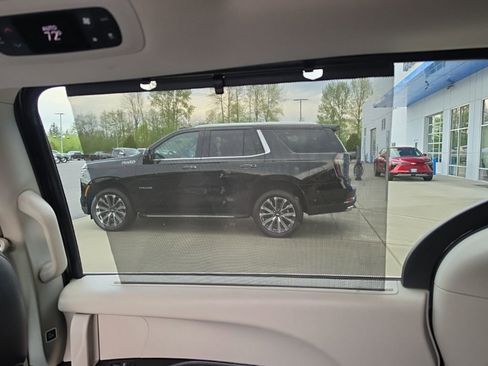 Used 2020 Chrysler Pacifica Touring-L FWD image 28
