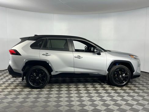 Used 2025 Toyota RAV4 XSE w/ Weather Package image 7