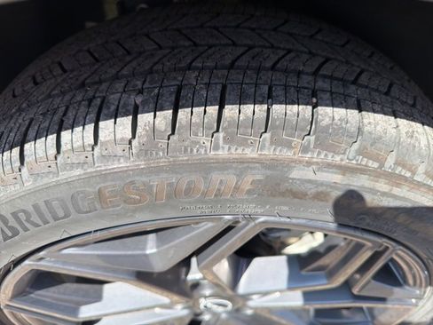 Certified 2025 Nissan Kicks SR image 15