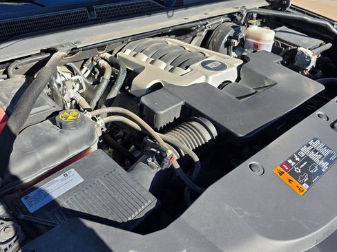 Used 2020 Cadillac Escalade Luxury image 35