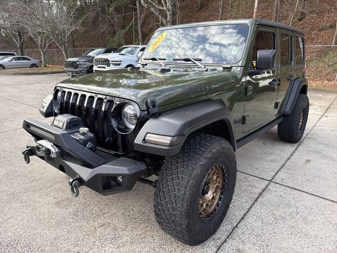 Used 2022 Jeep Wrangler Unlimited Sport image 3