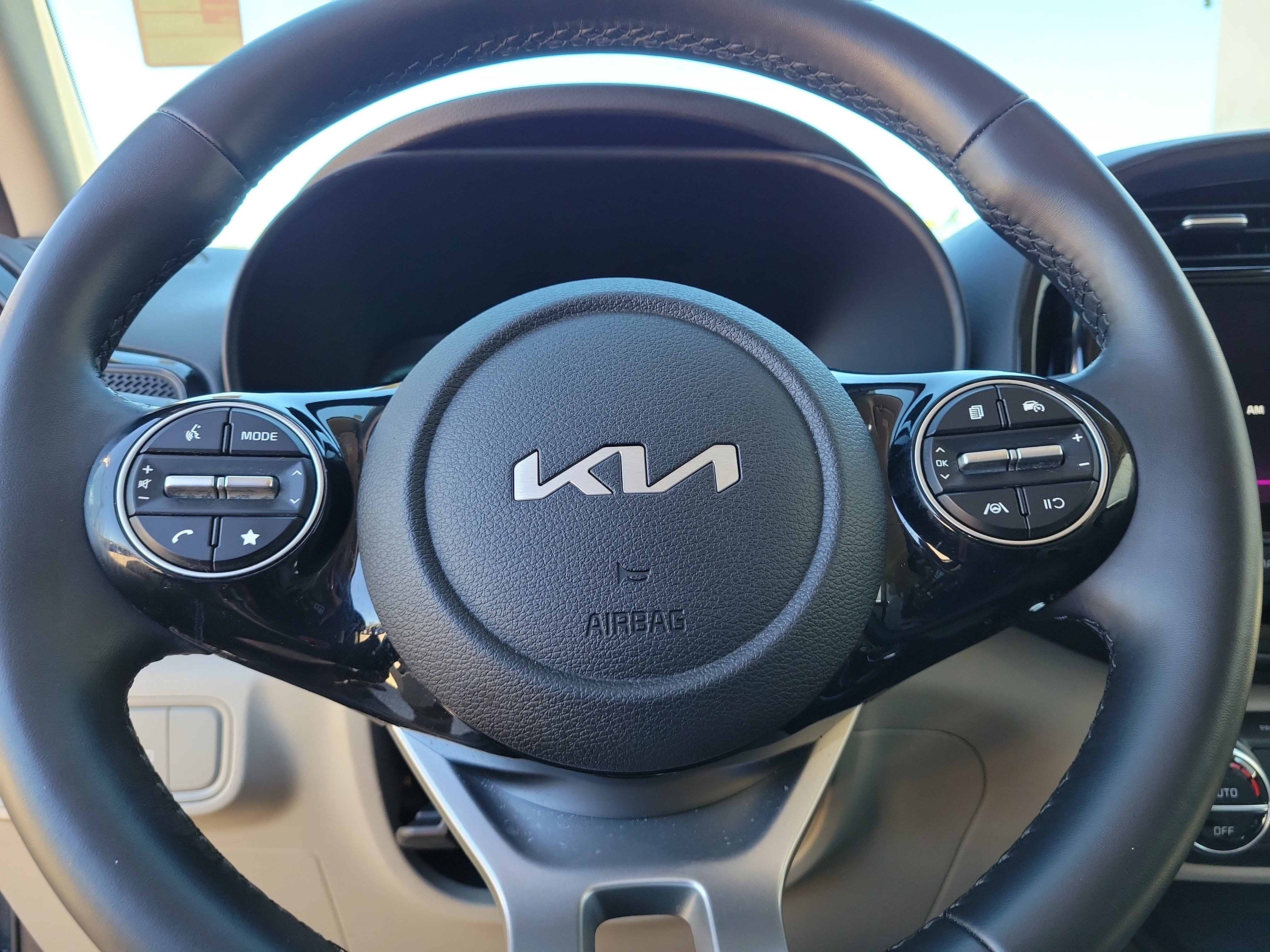 Used 2023 Kia Soul EX FWD image 23