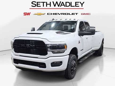 Used 2024 RAM 3500 Laramie w/ Night Edition AWD/4WD image 3