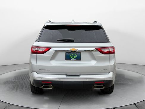Certified 2019 Chevrolet Traverse Premier w/ Driver Confidence II Package FWD image 6
