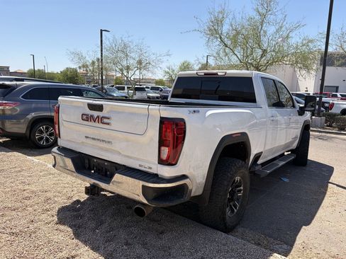 Used 2020 GMC Sierra 2500 SLE w/ SLE Convenience Package AWD/4WD image 4