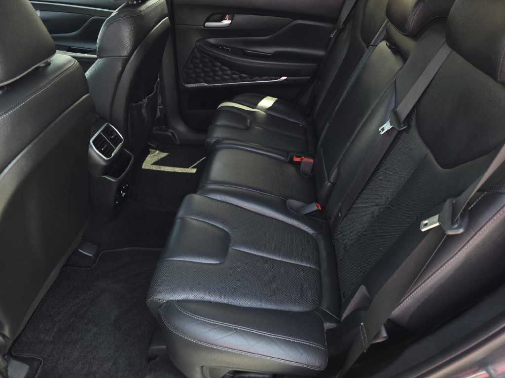 Used 2020 Hyundai Santa Fe Limited FWD image 31
