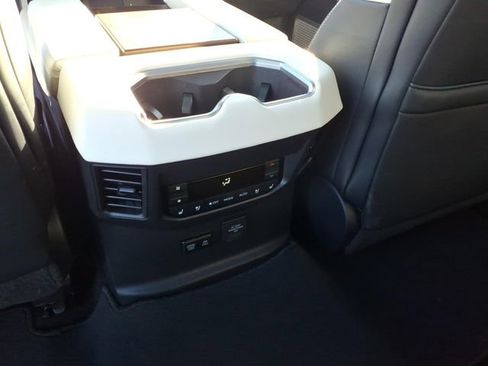 Used 2023 Toyota Sequoia Capstone image 10