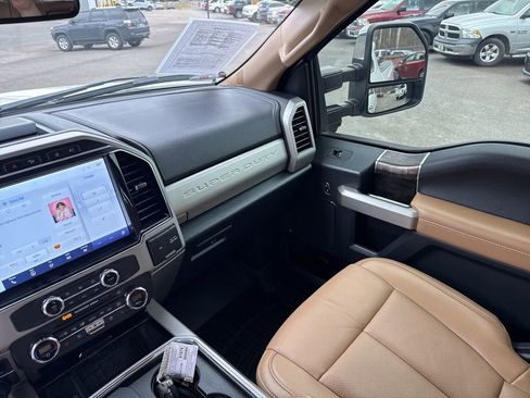 Used 2022 Ford F250 Lariat w/ Lariat Ultimate Package image 27