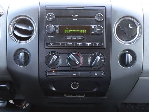 Used 2005 Ford F150 XLT image 34