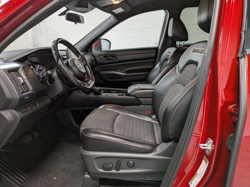 Used 2023 Nissan Pathfinder Rock Creek AWD/4WD image 27
