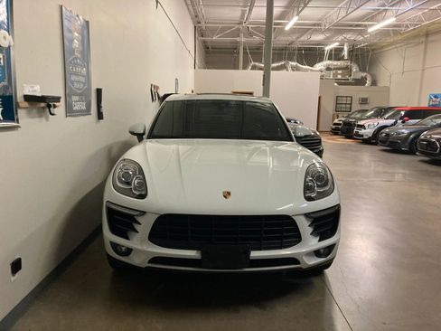 Used 2018 Porsche Macan AWD/4WD image 27