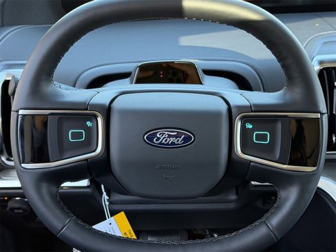 New 2026 Ford Expedition Platinum w/ Driver's Package image 12