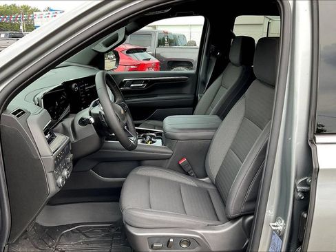 Used 2026 Chevrolet Tahoe LS AWD/4WD image 23