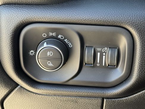 Used 2024 RAM 2500 Laramie w/ Safety Group image 25