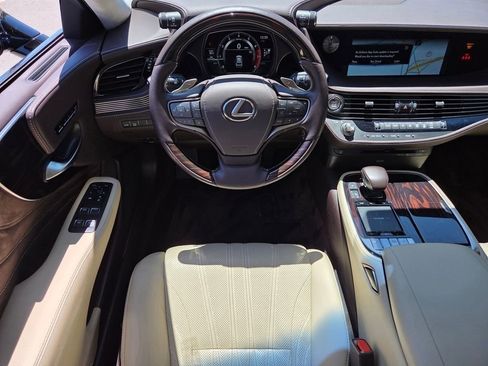 Used 2018 Lexus LS 500 AWD w/ Luxury Package image 4