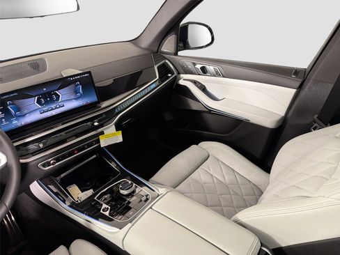 New 2026 BMW X5 xDrive50e AWD/4WD image 25