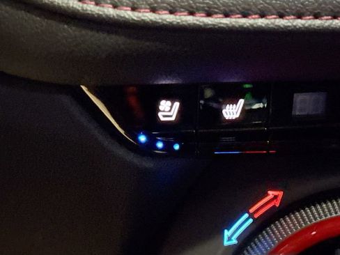 Used 2020 Chevrolet Blazer RS FWD image 22