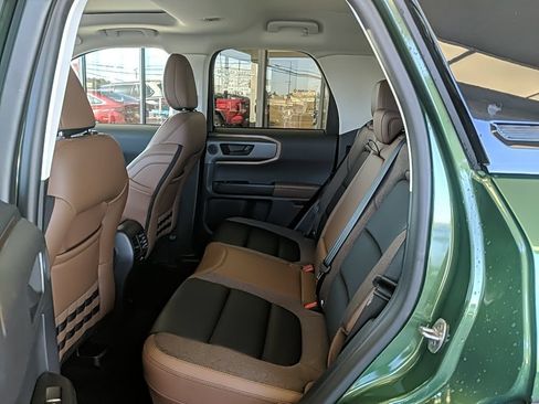 Used 2025 Ford Bronco Sport Outer Banks w/ Outer Banks Tech Package+ AWD/4WD image 14