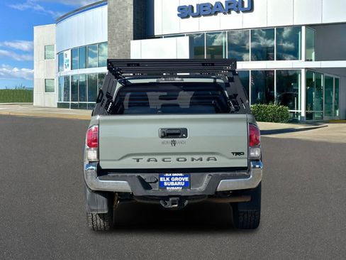 Used 2022 Toyota Tacoma TRD Off-Road AWD/4WD image 7