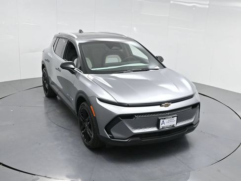 New 2026 Chevrolet Equinox EV LT AWD/4WD image 48