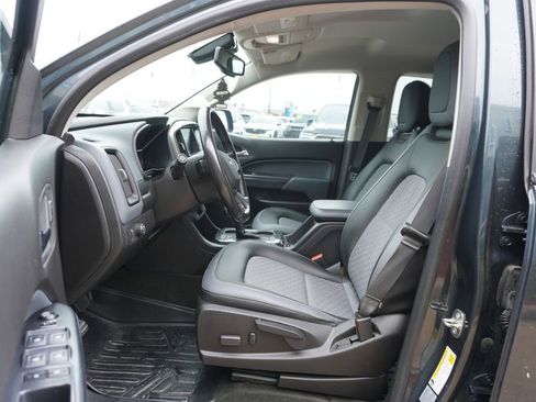 Used 2017 Chevrolet Colorado Z71 RWD image 7